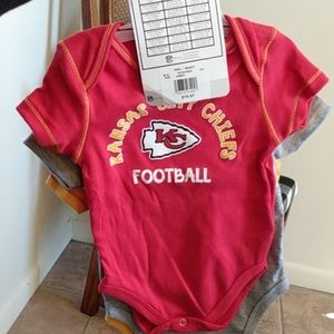 3-6mos KC Chiefs 3-piece baby bodysuit shirts
